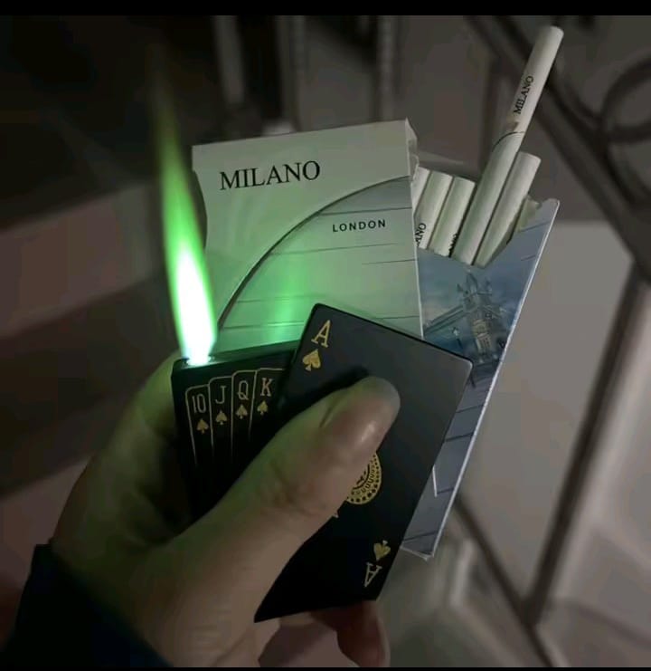 Premium Metal Poker Lighter – Windproof Green Flame Cigarette Lighter