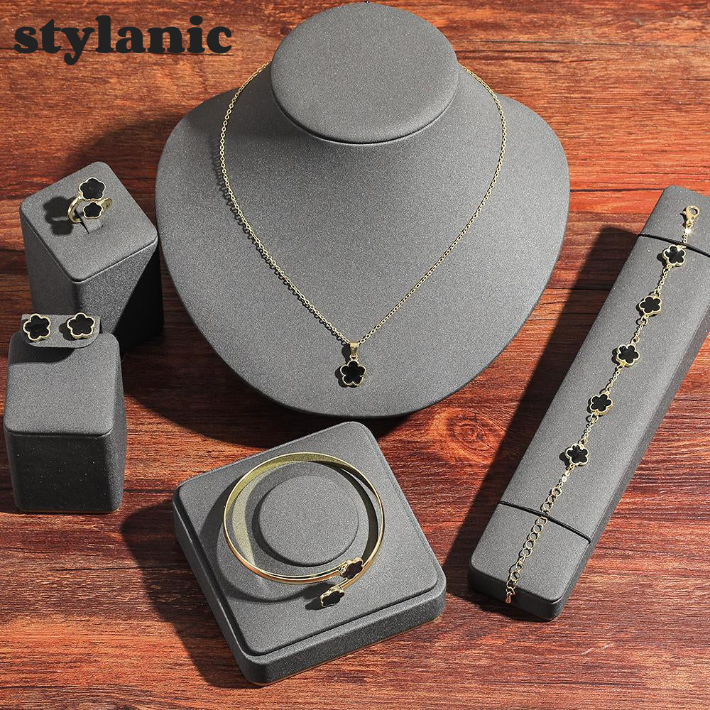 Gold Plated Necklace And Bracelet Set